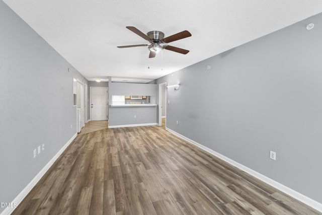 1431 Collegiate Circle 303, Raleigh, NC 27606