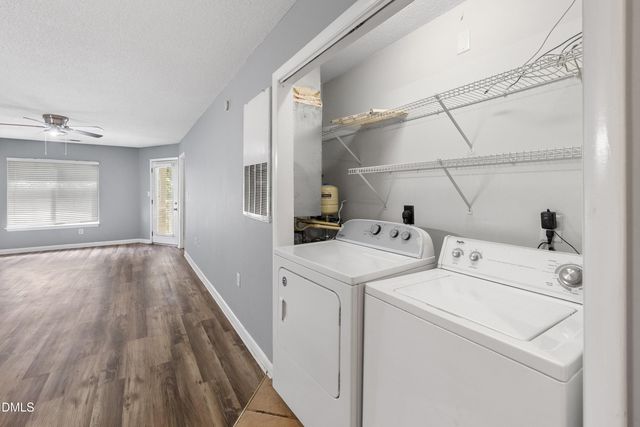 1431 Collegiate Circle 303, Raleigh, NC 27606