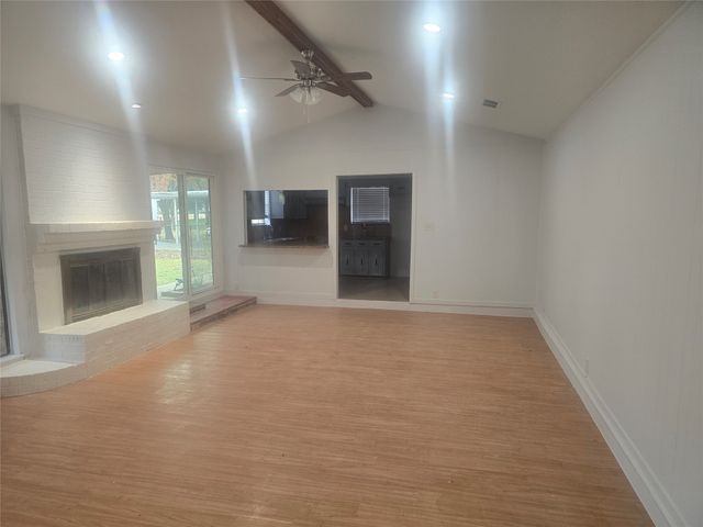 234 Navajo Trail W, Lake Kiowa, TX 76240