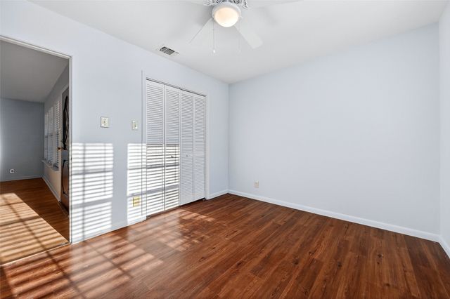 234 Navajo Trail W, Lake Kiowa, TX 76240