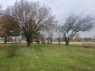 234 Navajo Trail W, Lake Kiowa, TX 76240