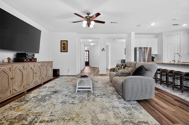 2740 Hidden Hollow Lane, Conroe, TX 77385