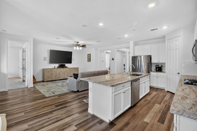 2740 Hidden Hollow Lane, Conroe, TX 77385