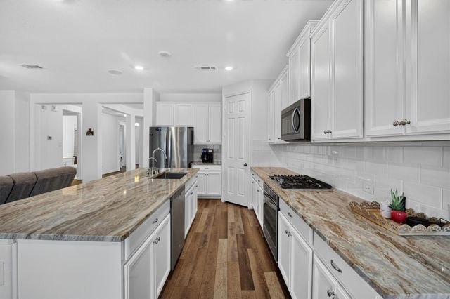 2740 Hidden Hollow Lane, Conroe, TX 77385