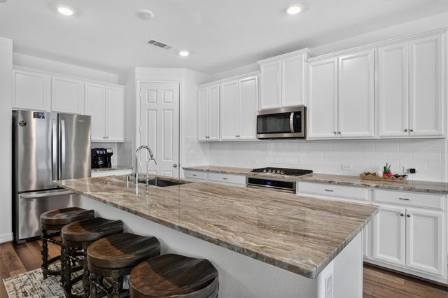 2740 Hidden Hollow Lane, Conroe, TX 77385