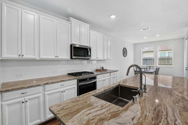 2740 Hidden Hollow Lane, Conroe, TX 77385