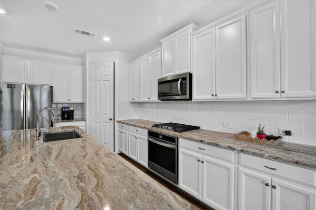 2740 Hidden Hollow Lane, Conroe, TX 77385