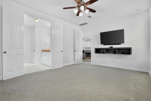 2740 Hidden Hollow Lane, Conroe, TX 77385