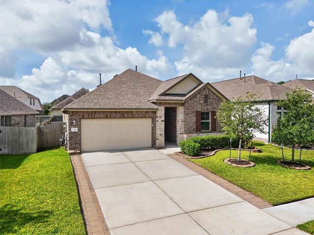 2740 Hidden Hollow Lane, Conroe, TX 77385