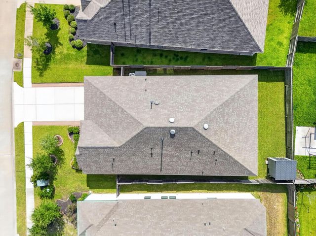 2740 Hidden Hollow Lane, Conroe, TX 77385
