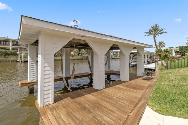 3101 Sea Channel Drive, Seabrook, TX 77586