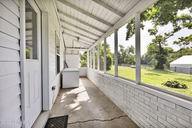 6044 Little Mt Rd, Taylorsville, KY 40071