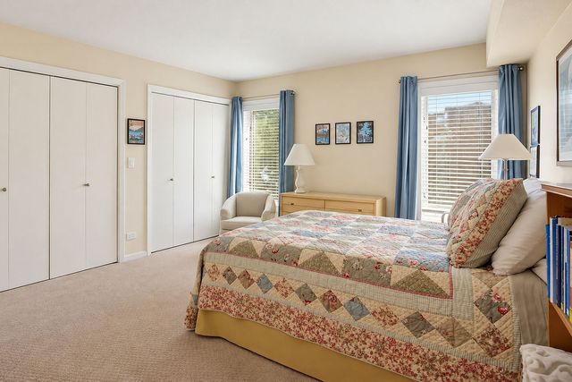 355 W Miner Street 1A, Arlington Heights, IL 60005