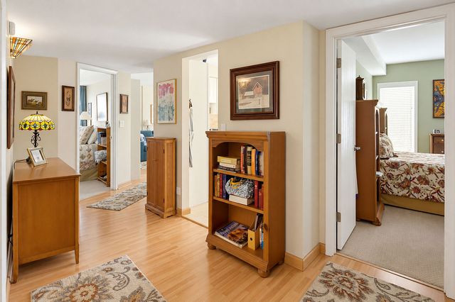 355 W Miner Street 1A, Arlington Heights, IL 60005