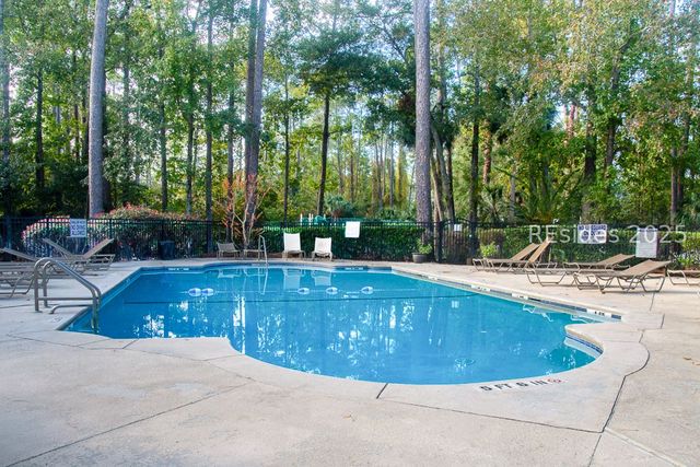 12 Deixler Ln, Hilton Head Island, SC 29928