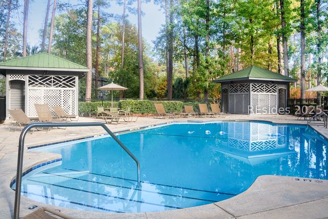 12 Deixler Ln, Hilton Head Island, SC 29928