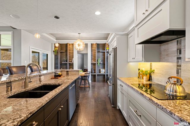 3120 W Covered Bridge Drive, Lincoln, NE 68523