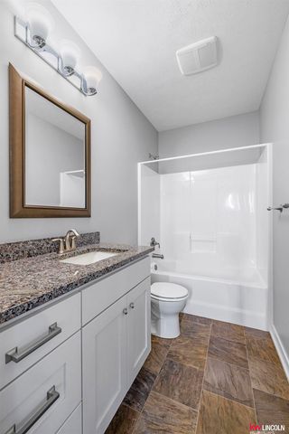 3120 W Covered Bridge Drive, Lincoln, NE 68523