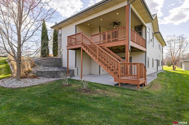 3120 W Covered Bridge Drive, Lincoln, NE 68523