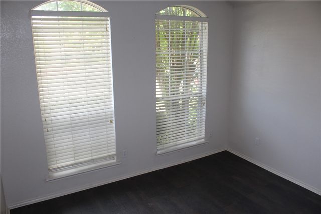 1813 Arbor Creek Drive, Garland, TX 75040
