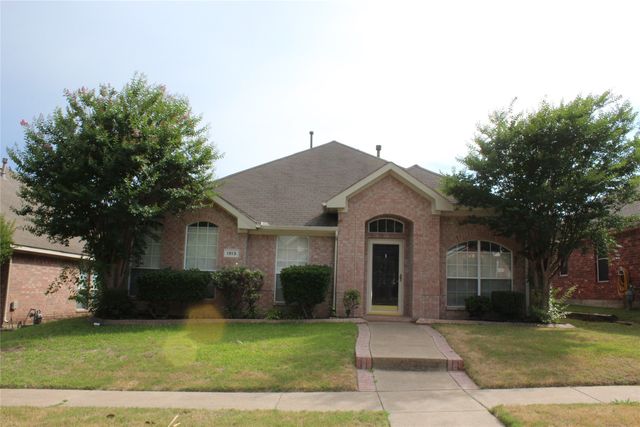 1813 Arbor Creek Drive, Garland, TX 75040