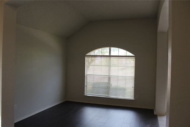 1813 Arbor Creek Drive, Garland, TX 75040
