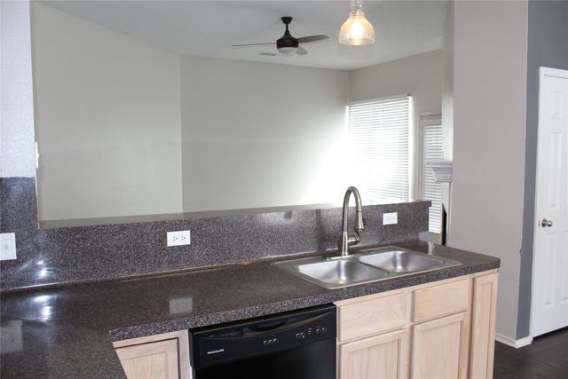 1813 Arbor Creek Drive, Garland, TX 75040