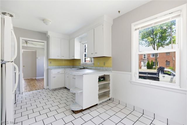 2341 Warrensville Center Road, University Heights, OH 44118