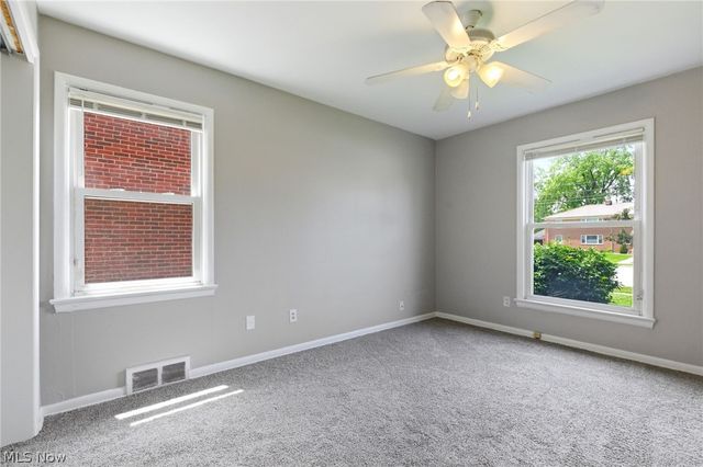 2341 Warrensville Center Road, University Heights, OH 44118
