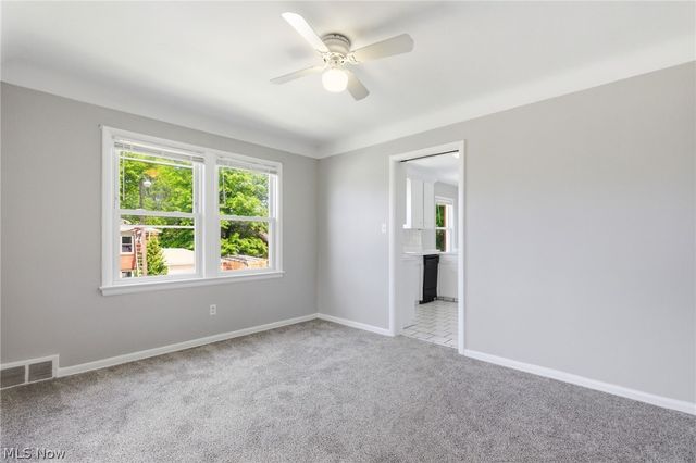 2341 Warrensville Center Road, University Heights, OH 44118