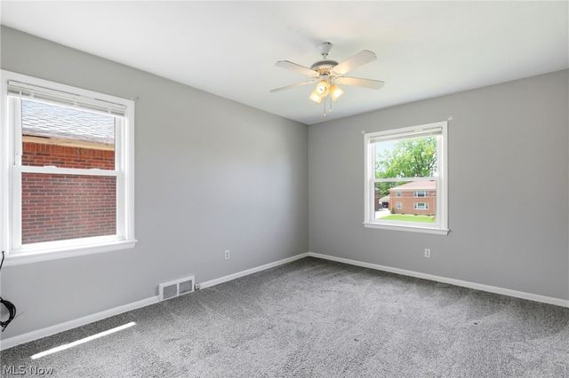 2341 Warrensville Center Road, University Heights, OH 44118