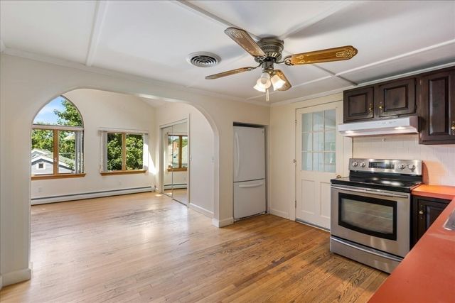 8 Luzitania Ave, Gloucester, MA 01930