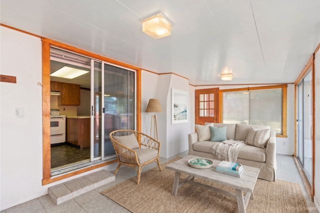 8 Luzitania Ave, Gloucester, MA 01930