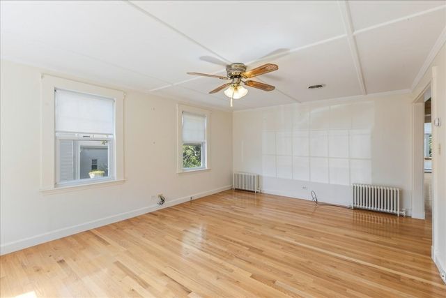 8 Luzitania Ave, Gloucester, MA 01930