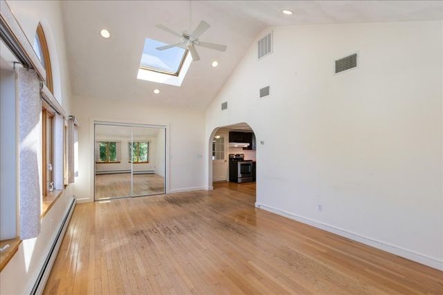 8 Luzitania Ave, Gloucester, MA 01930