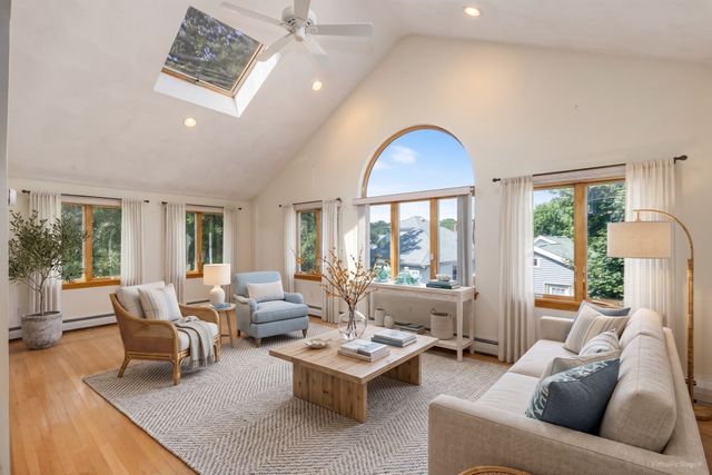 8 Luzitania Ave, Gloucester, MA 01930