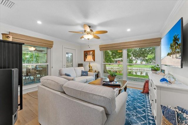 6710 121ST STREET, Seminole, FL 33772