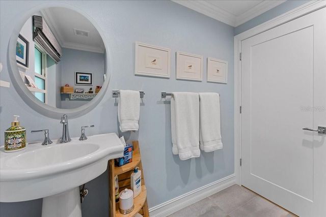 6710 121ST STREET, Seminole, FL 33772