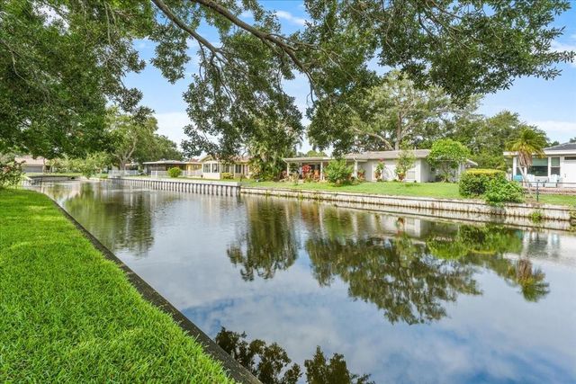 6710 121ST STREET, Seminole, FL 33772