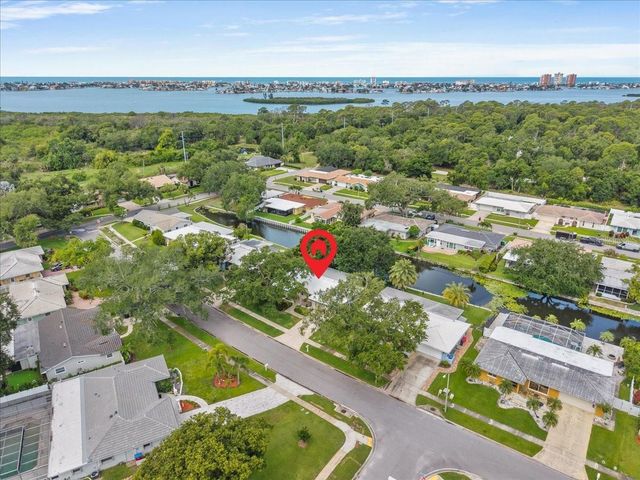 6710 121ST STREET, Seminole, FL 33772