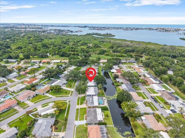 6710 121ST STREET, Seminole, FL 33772