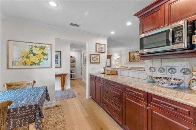6710 121ST STREET, Seminole, FL 33772