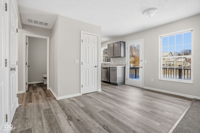 405 Creekstone Drive, Indianapolis, IN 46239