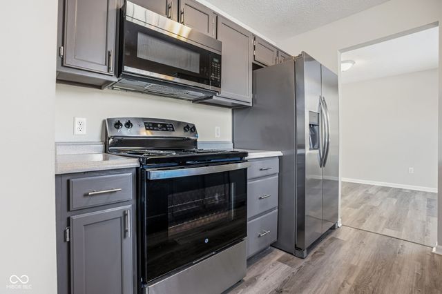 405 Creekstone Drive, Indianapolis, IN 46239