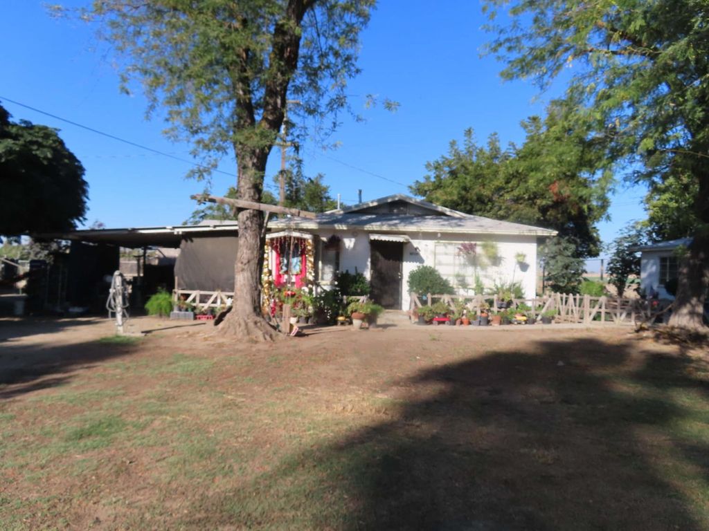 Image 3 of property listing at 4711 S Elm Avenue, Fresno, CA 93706