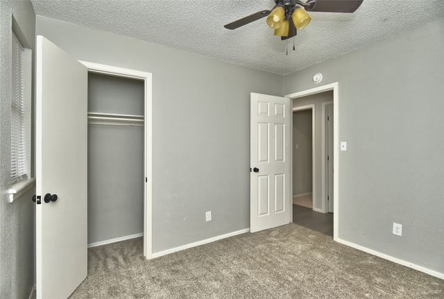 1028 N 3rd Street East, Jenks, OK 74037