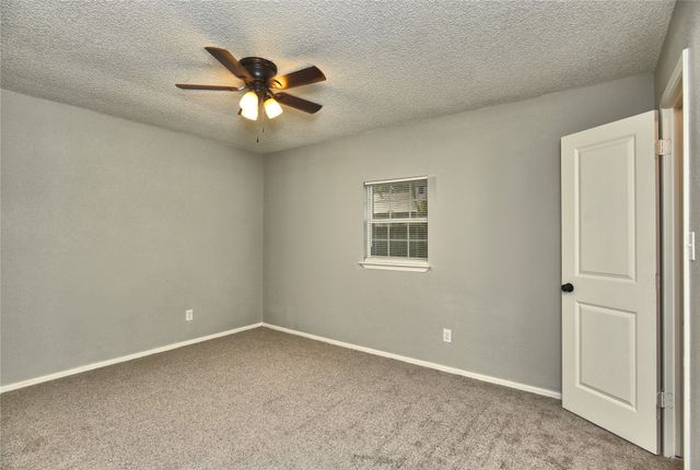 1028 N 3rd Street East, Jenks, OK 74037