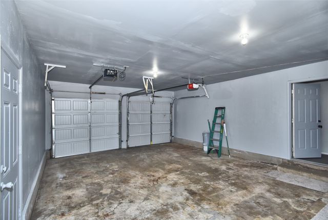 1028 N 3rd Street East, Jenks, OK 74037