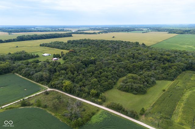 444 N Dry Run Road, Veedersburg, IN 47987