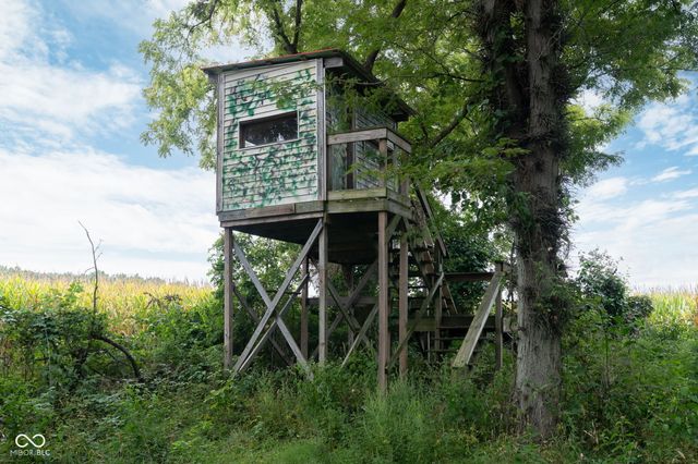 444 N Dry Run Road, Veedersburg, IN 47987